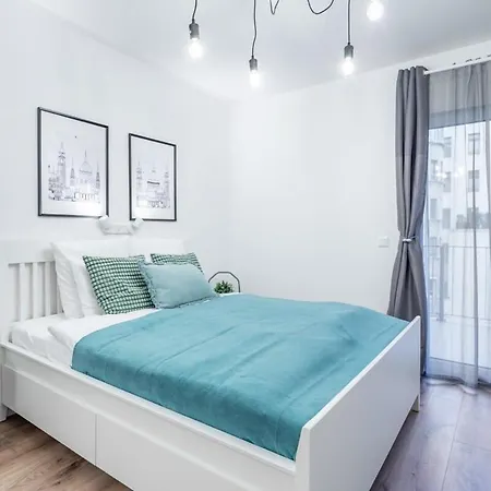 Rooftop Access - Balcony - -modern Budapest