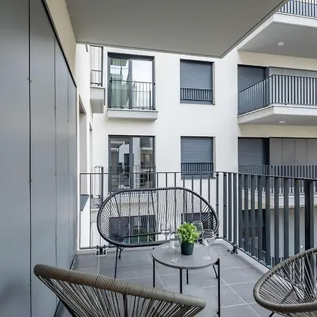 Rooftop Access - Balcony - -modern Apartman *