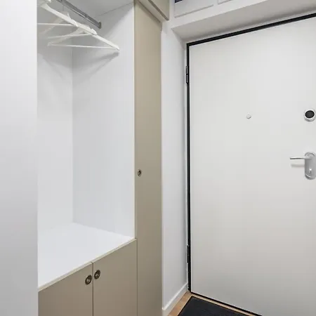 Rooftop Access - Balcony - -modern Apartman *